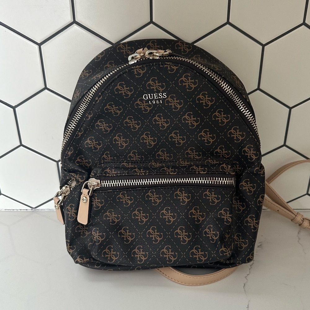 Guess backpack